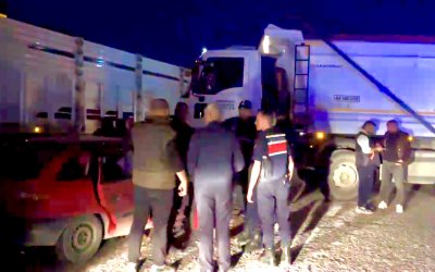 Hafriyat Kamyonu İle Otomobil Çarpıştı: 1 Ölü, 1 Yaralı