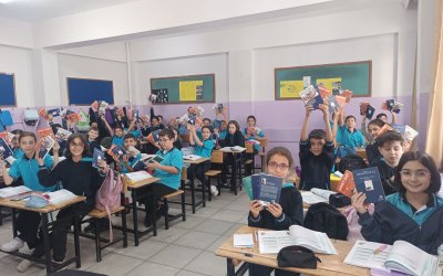 91.000 Dev Öğrenci Ortaokulu’ndan Aile Boyu Okuma Seferberliği