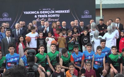“Malatya gençlerle birlikte ayağa kalkacak, sporla yükselecek”