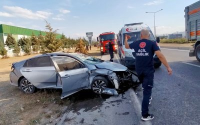 Malatya’da İki Otomobil Çarpıştı: 1’i Ağır 2 Yaralı