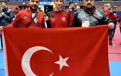 Malatyalı Sporcu Eda Öğüt’ten Uluslararası Şampiyonluk