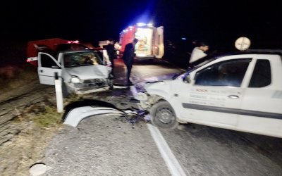 Arguvan Yolunda Kafa Kafaya Çarpışma: 2 Yaralı