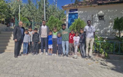 İslamiyet’i Seçen Ahmet Kung Mala, Hocasıyla Hasret Giderdi