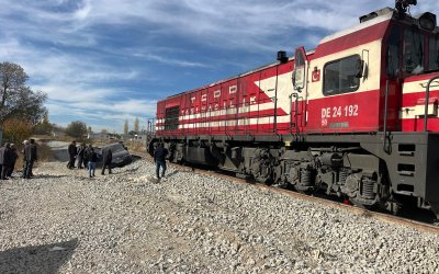 Doğanşehir’de Hemzemin Geçitte Kaza: Tren Otomobile Çarptı