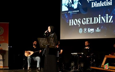 Yeşilyurt’ta “Şiir Ve Müzik Dinletisi” Sanatseverlerden Tam Not Aldı!