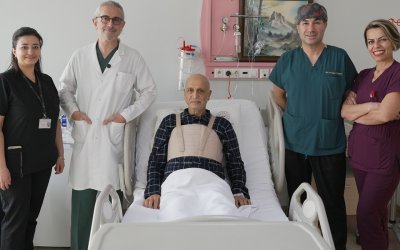 MEAH’da Kalp Tümörü ve Üç Damar Tıkanıklığı Aynı Operasyonda Tedavi Edildi