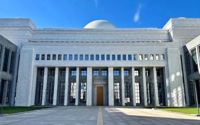 Komşunuzun Balkonuna Halı Silkelerken Bir Kez Daha Düşünün!