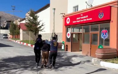 Jandarma Ülke Genelinde 152 Kaçak Şahsı Yakaladı