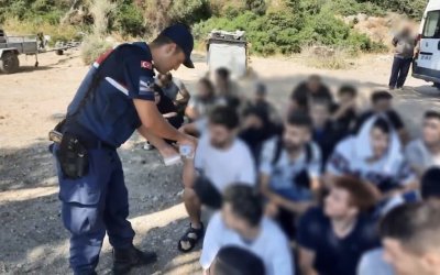 Jandarmadan Düzensiz Göçe Darbe: 69 Organizatör Yakalandı