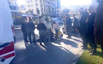 Hafif Ticari Araç Yayaya Çarptı: 75 Yaşındaki Vatandaş Yaralandı