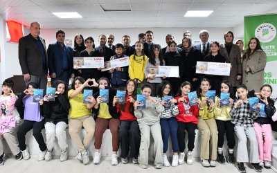 Genç Yüreklerden Savaş Çocuklarına Duygu Yüklü Mektuplar