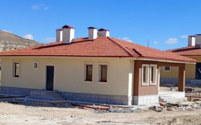 Ağılbaşı’ndaki Hak Sahipliği Sorunu Çözülüyor: Köy Evleri Teslim Edilecek