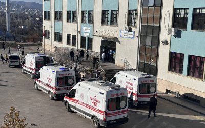 Okulda gıda zehirlenmesi şüphesi: 10 öğrenci hastaneye kaldırıldı