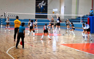 Nicer Hotel Voleybol Derbide Güldü: Malatya Voleybol’u 3-0 Mağlup Etti