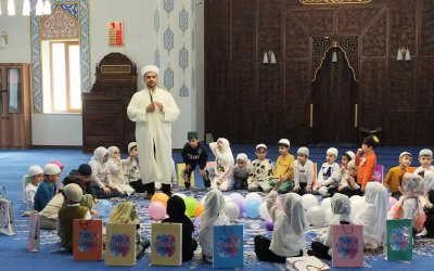 Miniklerden camide anlamlı buluşma