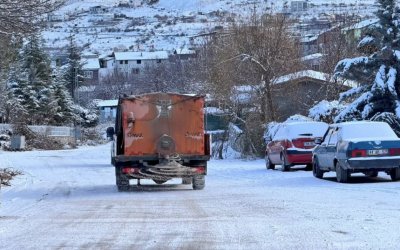 Yeşilyurt’ta Karla Mücadele Aralıksız Sürüyor!