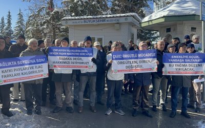 Emekliler Seyyanen Zam İçin Sokağa Çıktı