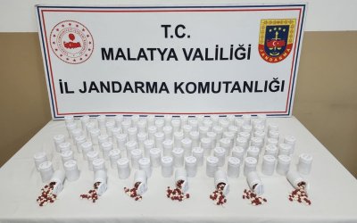 Jandarma Narkotik Operasyonunda 5 Bin 561 Sentetik Ecza Ele Geçirildi