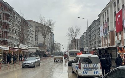 İnönü Caddesi'ndeki Konteyner İşyerleri Taşınıyor