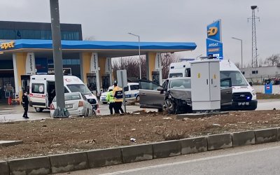 Akçadağ’da İki Otomobil Çarpıştı: 4 Yaralı