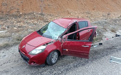 Doğanşehir’de Yağmur Kazaya Neden Oldu: Otomobil Şarampole Devrildi, 1 Yaralı