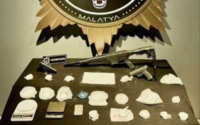 Fiziki Takipli Operasyonda 2 Kilo Metamfetamin Ele Geçirildi