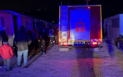 Konteyner Kentte Çıkan Yangın Paniğe Neden Oldu