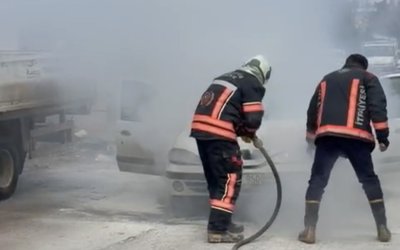 Sanayi Sitesinde Araç Yangını: Maddi Hasar Oluştu