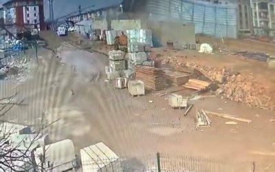 Malatya’da Şiddetli Rüzgar Çatıyı Uçurdu, O Anlar Kamerada