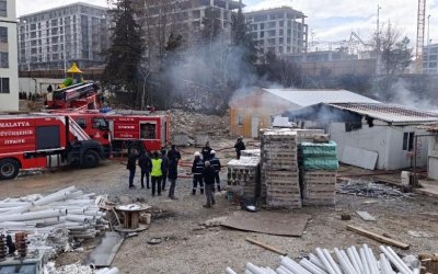 İşçilerin Kaldığı Konteynerde Yangın Paniği