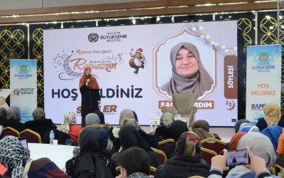 Yazar Erdim: Aile İçi İletişime Önem Verilip Ekran Bağımlılığından Uzak Durulmalı