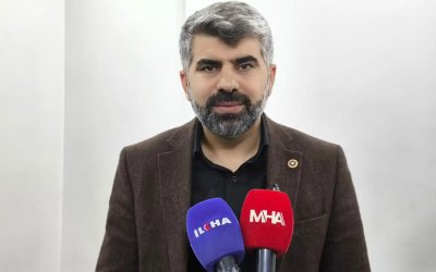 "İslam Ülkeleri Siyonizme ve Küresel Emperyalizme Karşı Net Bir Duruş Sergilemeli"