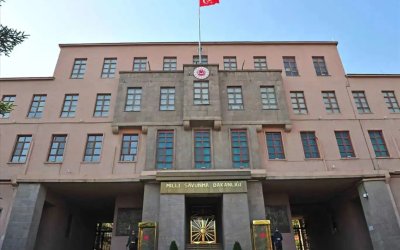 MSB: Türkiye hava sahasına giren balistik mühimmat imha edildi