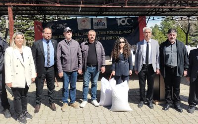 Arguvan’da Nohut Tohumu Dağıtıldı: 132 Üreticiye 70 Bin Kilogram Destek