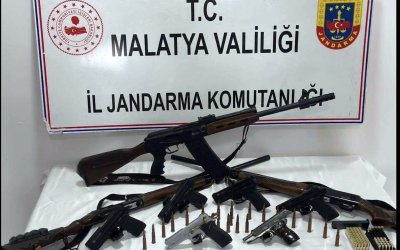 Doğanşehir’de Kaçak Silah Operasyonu: Cephanelik Ele Geçirildi