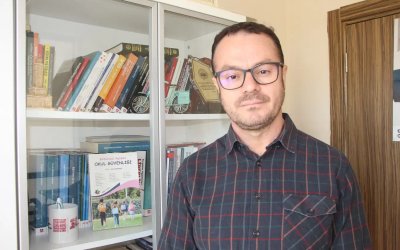 Doç. Dr. Karadaş: Şiddeti besleyen faktörlerin ilki mafyavari diziler, ikincisi sosyal medyadır