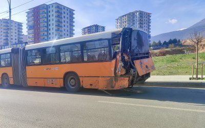 Malatya’da Kamyon Otobüse Çarptı: 20 Yaralı