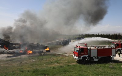 7. Ana Jet Üssü’nde Nefes Kesen Uçak Yangını Tatbikatı