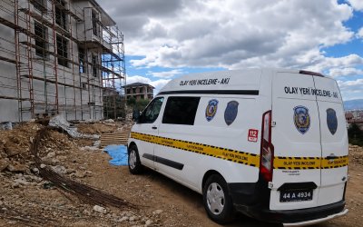 İnşaatta Yüksekten Düşen İşçi Ağır Yaralandı