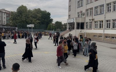5.6’lık Deprem Malatya’yı Sokağa Döktü