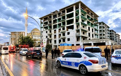 Bayram Öncesi Bir İşçi Eylemi Daha: İnşaatın Çatısına Çıkıp Haklarını Aradılar