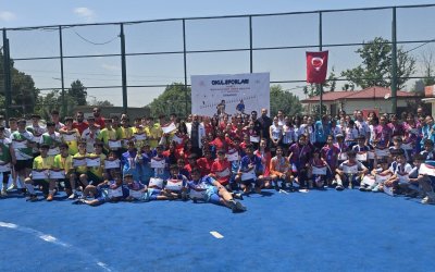 Milli Egemenlik Ortaokulu Hokey Takımı Türkiye Şampiyonu Oldu