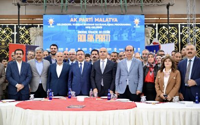AK Parti Malatya Teşkilatında Bayramlaşma Programı Düzenlendi