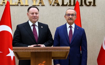 Öztürkler: “KKTC ile Türkiye Cumhuriyeti’nin Sarsılmaz ve Kopmaz Bağları Vardır”