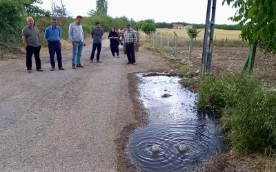 Tarlalara Akan Lağım Suyu Mahalleliyi İsyan Ettirdi