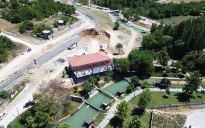 Battalgazi’de Tasarruf Seferberliği: Park ve Bahçeler Kendi Ürettiği Çim ve Fidanlarla Güzelleşiyor