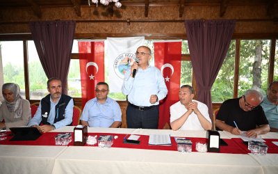 Başkan Er, Darende’de Muhtarların Taleplerini Dinledi