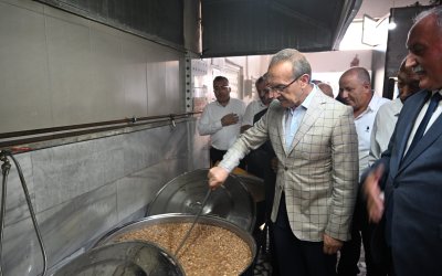 Vali Yavuz, Hz. İmam Zeynel Abidin Vakfı’nın Aşure Programına Katıldı