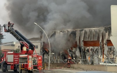MOTAŞ Bakım Atölyesinde Yangın: 3 Otobüs Kullanılamaz Hale Geldi