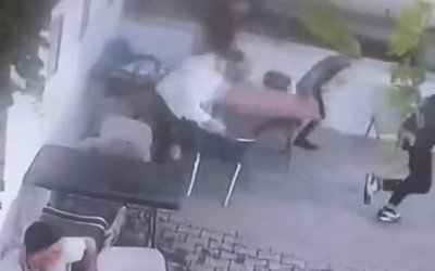 Depremin Şiddeti Güvenlik Kamerasına Yansıdı